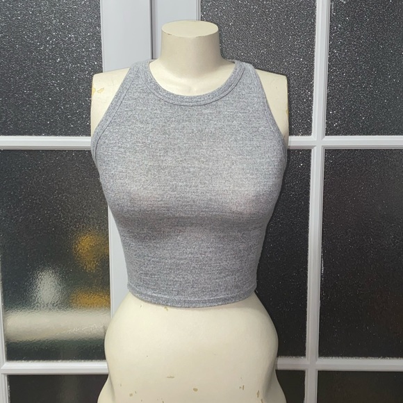 Cropped top - Picture 2 of 2